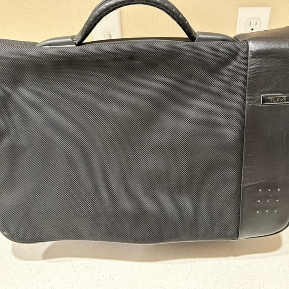 Tumi‎ Messener Bag